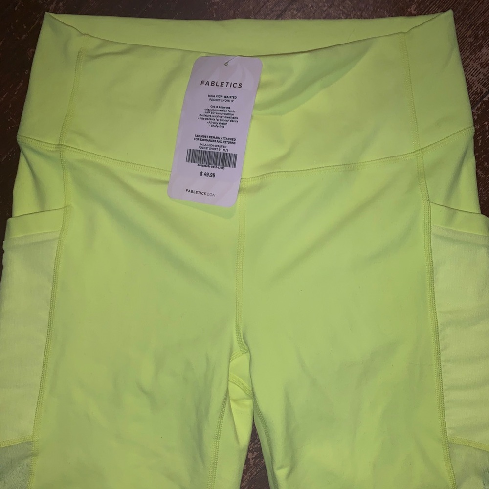 Fabletics Neon 9” Biker shorts with pockets M/8